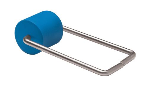 Security clip for epee and swinging socket