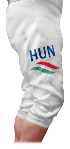 Painted national colors on pants according to FIE rules